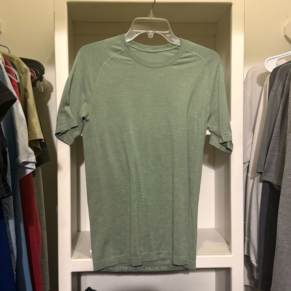 lululemon athletica Sage Green Short Sleeve Tee